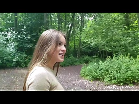 ❤️ Na ba da shawara ga Evelina cewa mu yi fuck a wurin jama'a! Tace eh. Sai na bata ta a jaki na cusa mata baki. Sai taji haushin kanta. Batsa na Gida ﹏